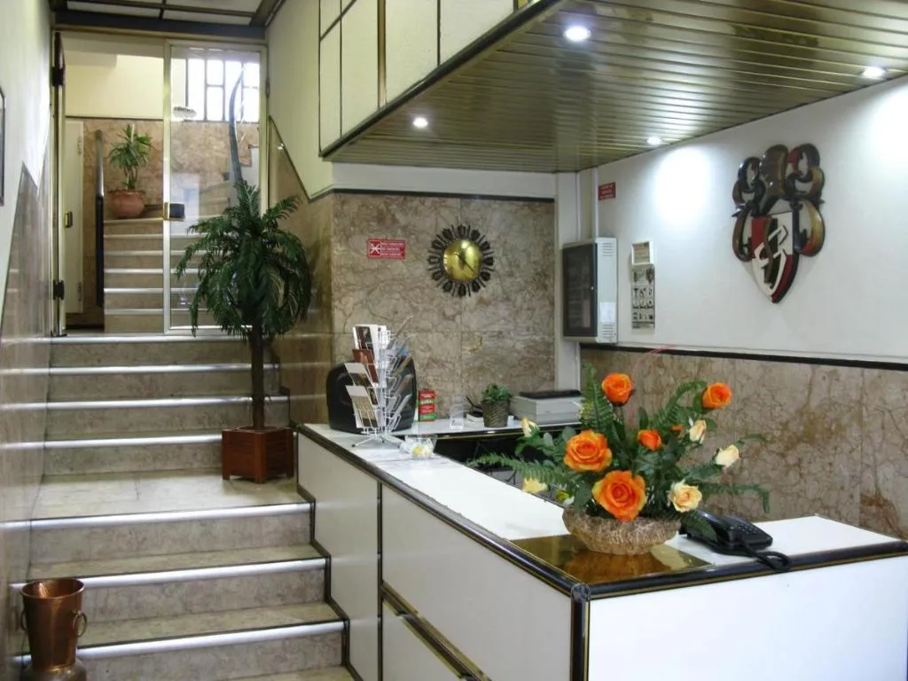 Lobby, Sao Gabriel, Porto