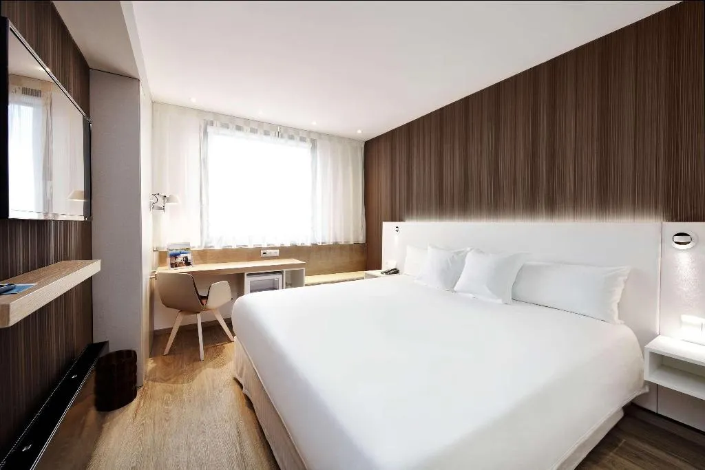 Double or Twin EXECUTIVE Room, Occidental Praha, Prague