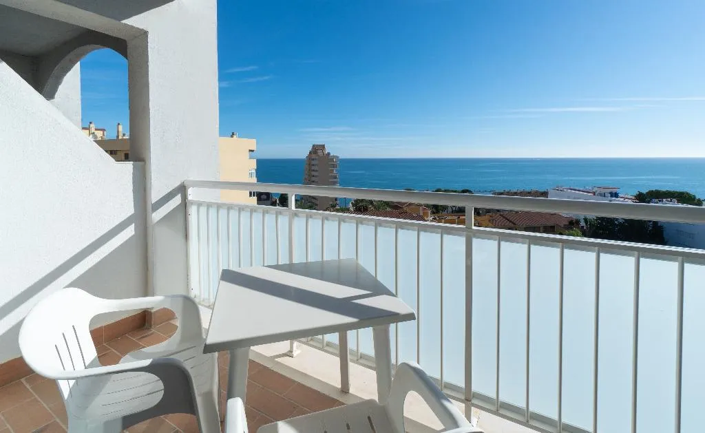 Double or Twin SUPERIOR SEA VIEW Room, Medplaya Bali, Costa Del Sol