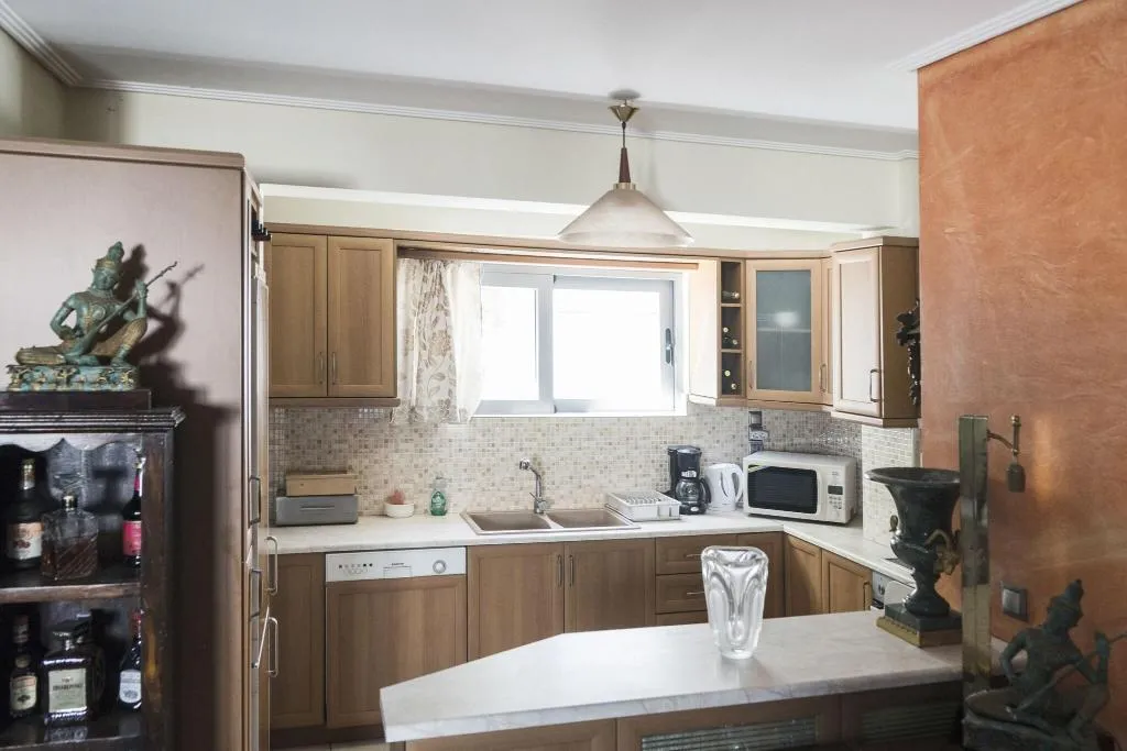 Room, Villa d'Irene - near Athens airport, 200 meters fr, Athens