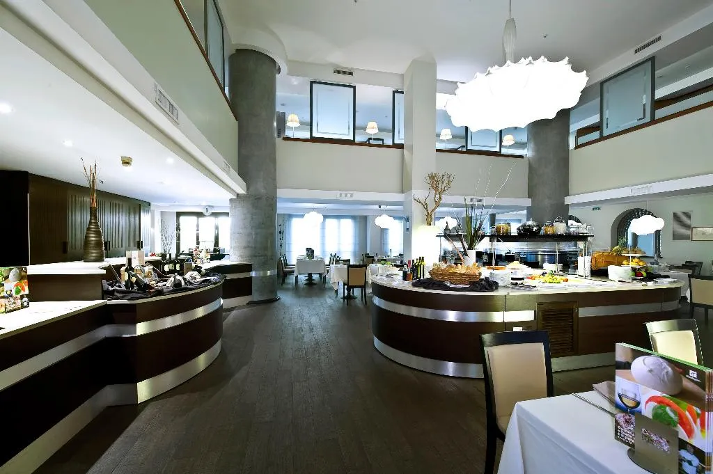 Restaurant, Holiday Inn Naples, Naples