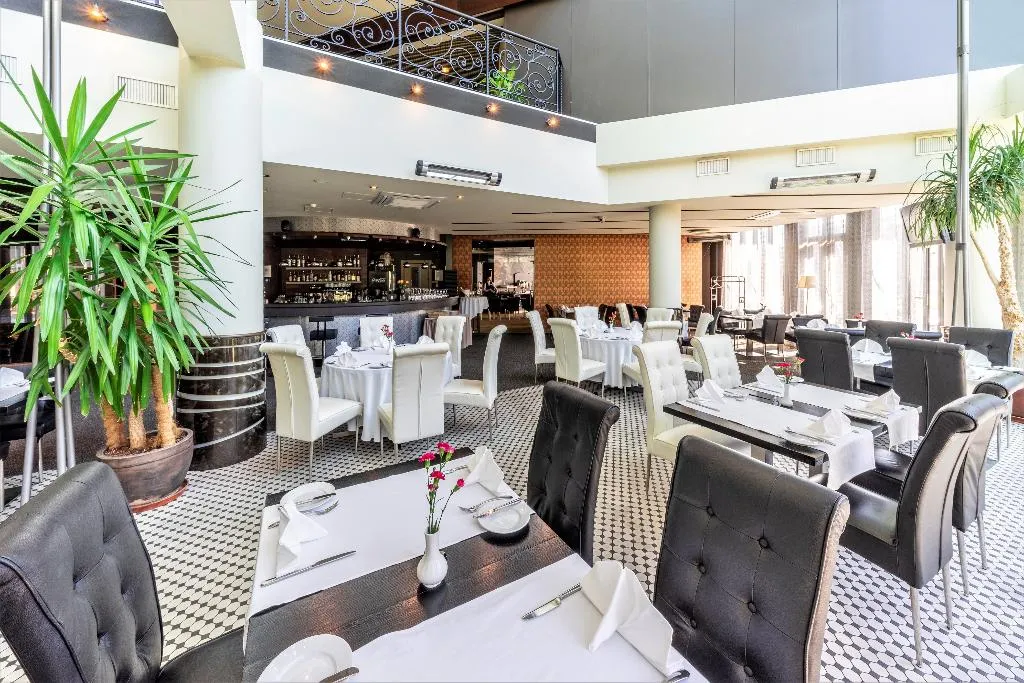 Restaurant, Rixwell Elefant Hotel, Riga