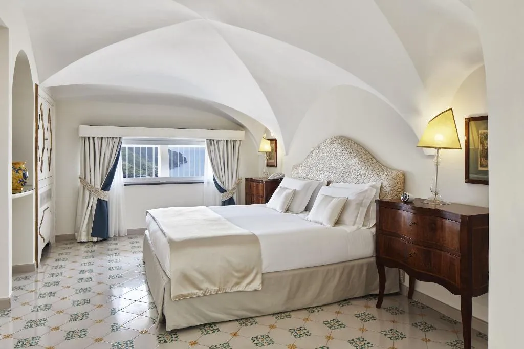Room, Palazzo Avino, Naples