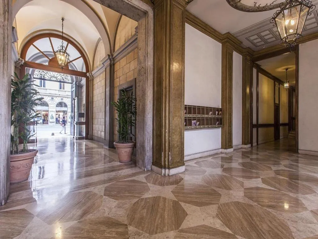 Lobby, Hotel Regina Giovanna, Rome