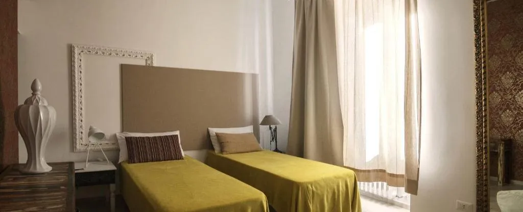 Room, B&B Room of Arts, Naples