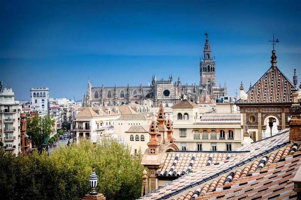 General view, Alfonso XIII, Seville