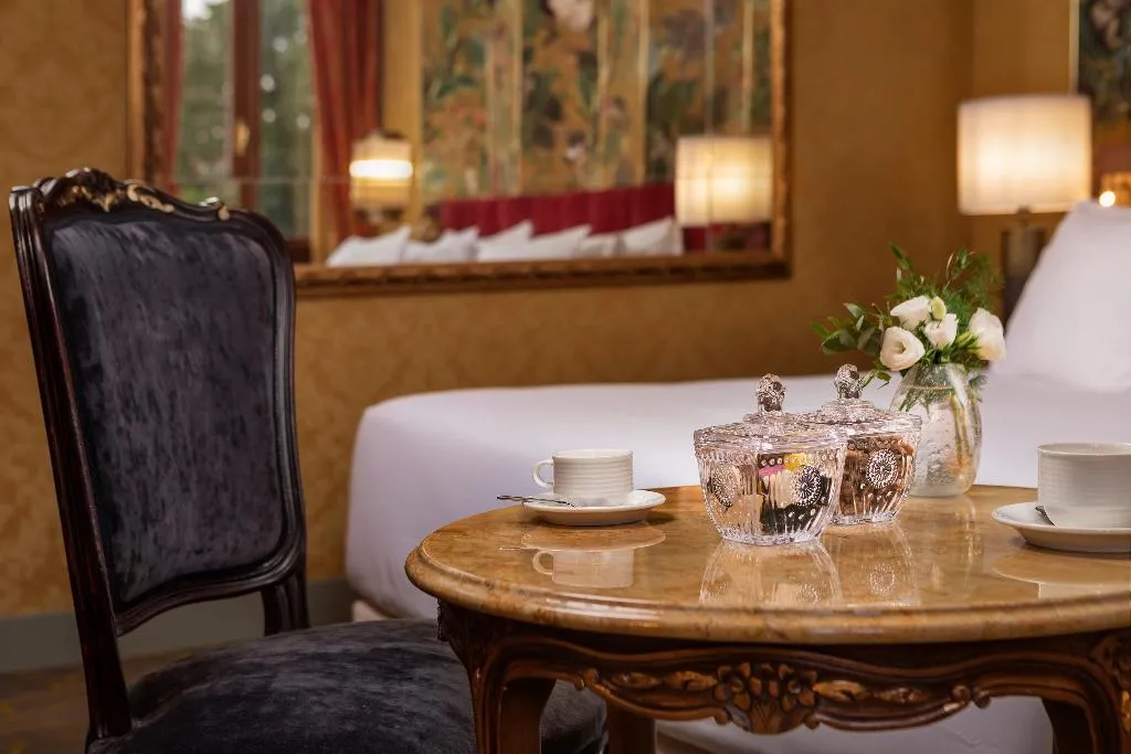 DOUBLE PREMIUM Room, NH Collection Venezia Grand Hotel Palazzo dei Dogi, Venice