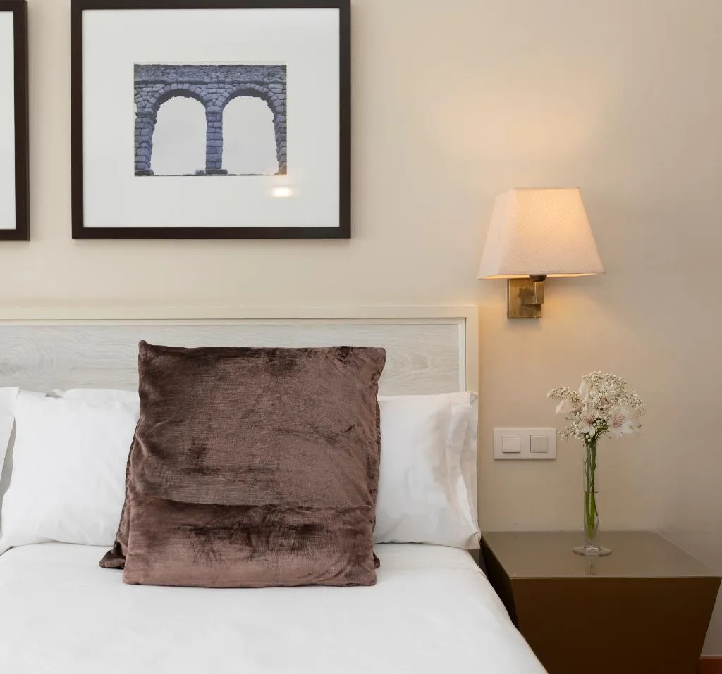 Room, San Antonio El Real, Madrid
