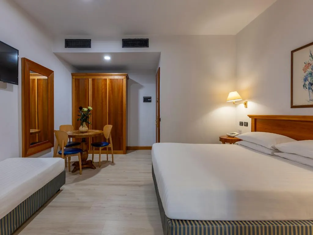 QUADRUPLE STANDARD Room, Diplomatic Rome, Rome
