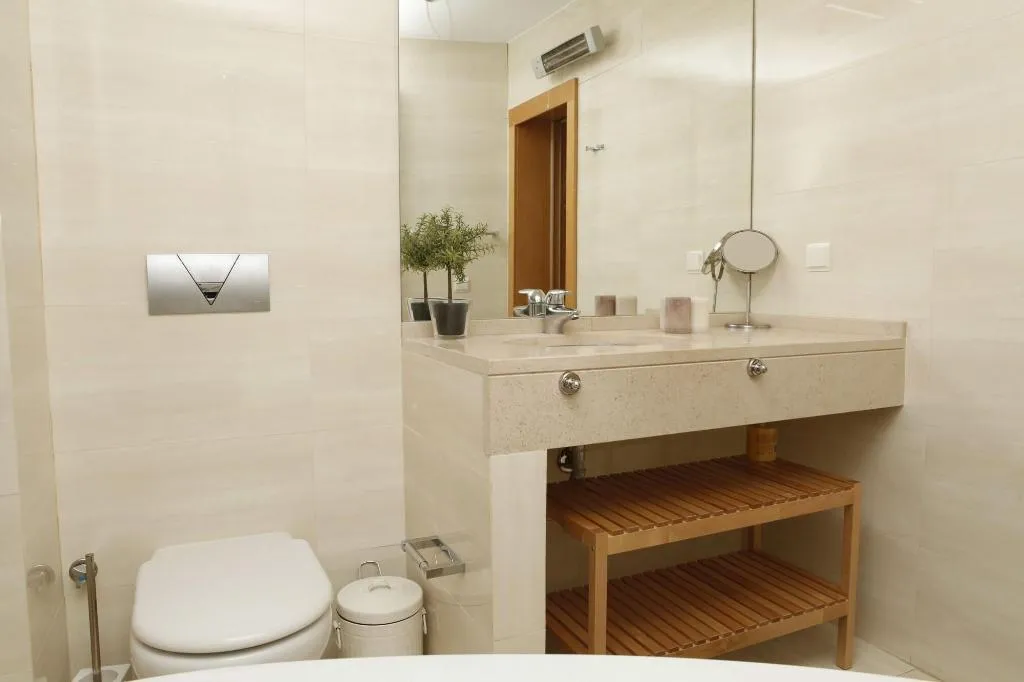 Room, Flores Guest House, Lisbon