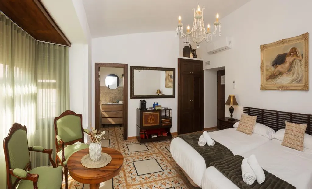 SUITE TWO BEDS Room, Art boutique La Casona de las Flores, Costa Blanca