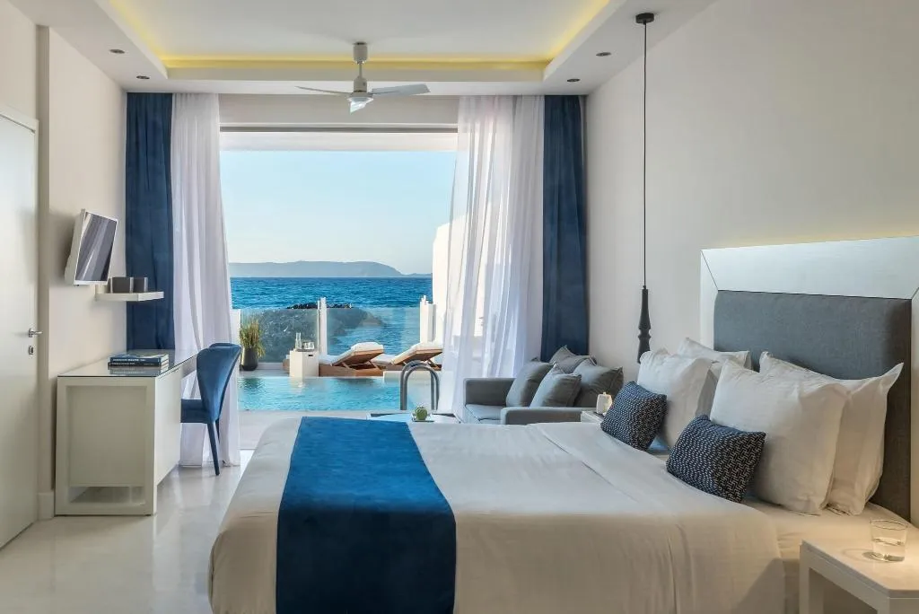 SUITE SEA VIEW WITH PRIVATE POOL Room, Knossos Beach Bungalows & Suites, Crete