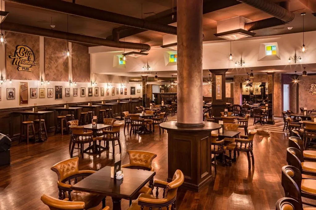 Bar, Diplomat, Zagreb