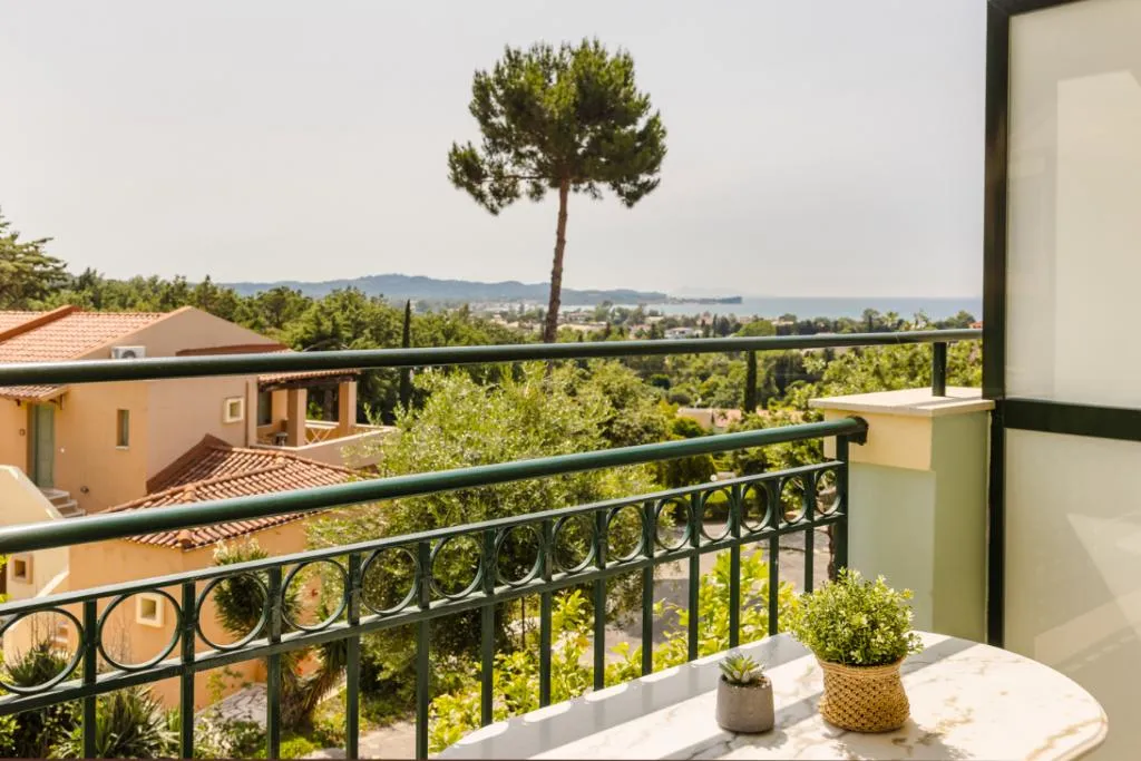 DOUBLE SUPERIOR Room, Century Resort, Corfu