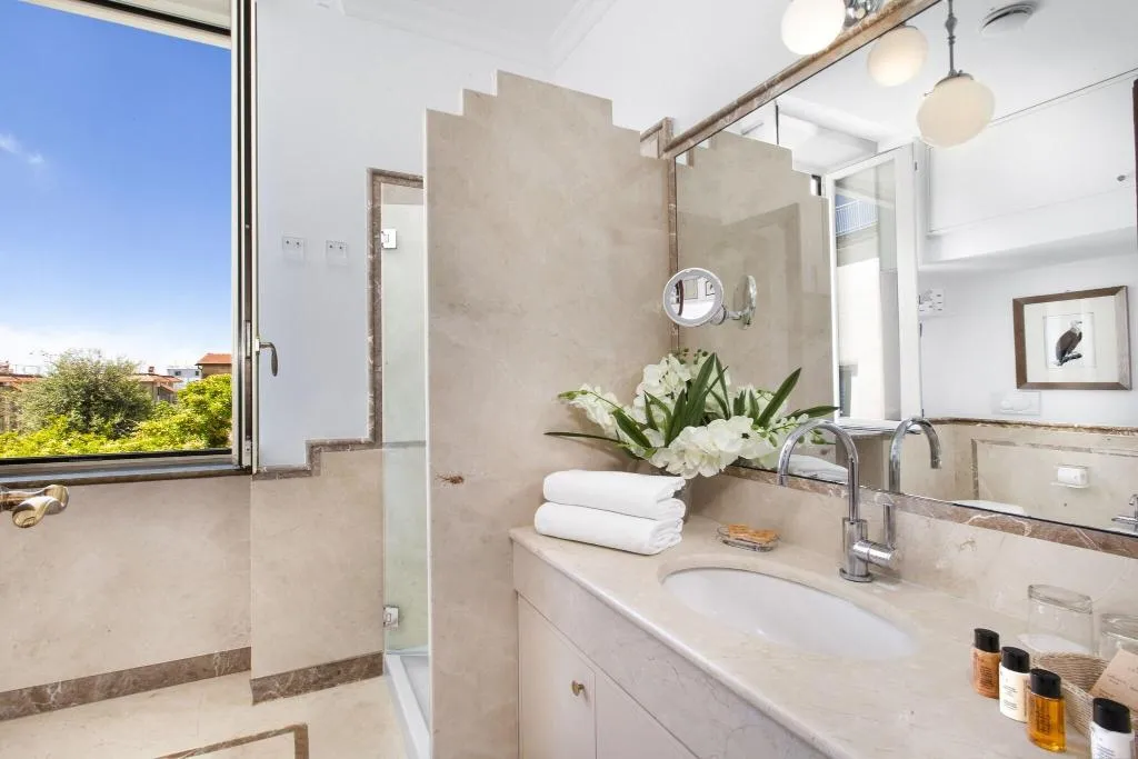 JUNIOR SUITE WITH JACUZZI Room, Relais Villa Savarese, Naples