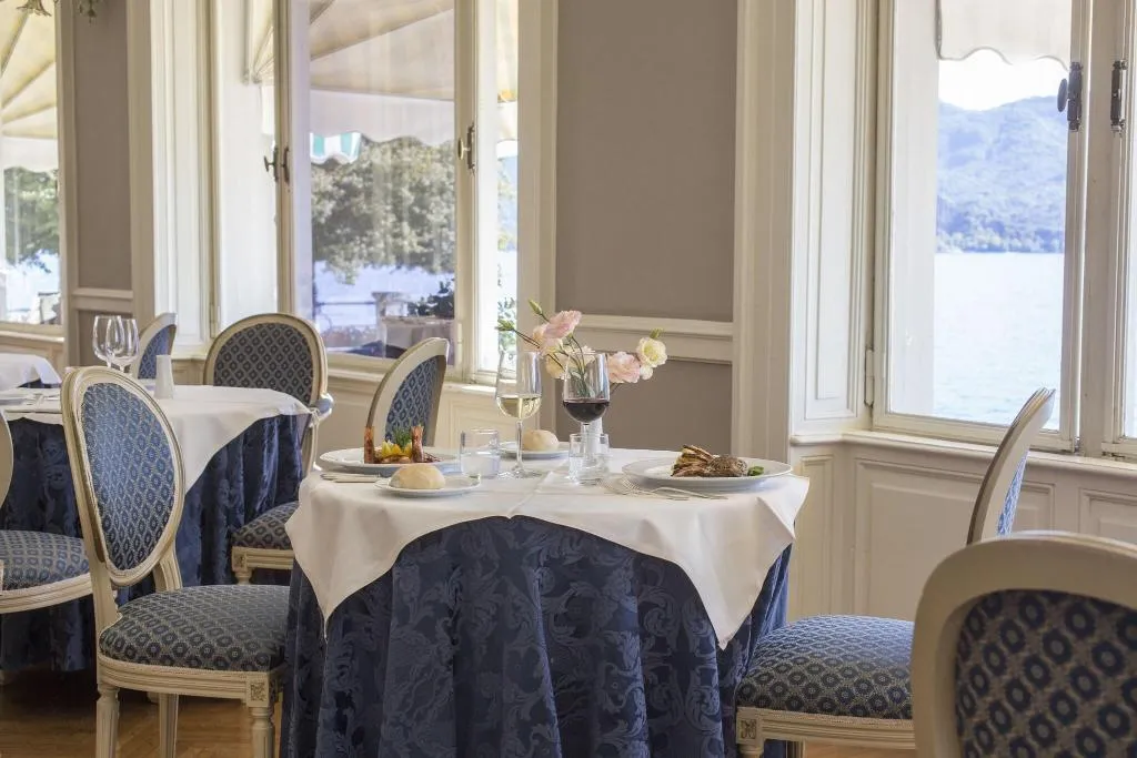 Restaurant, Ghiffa, Milan