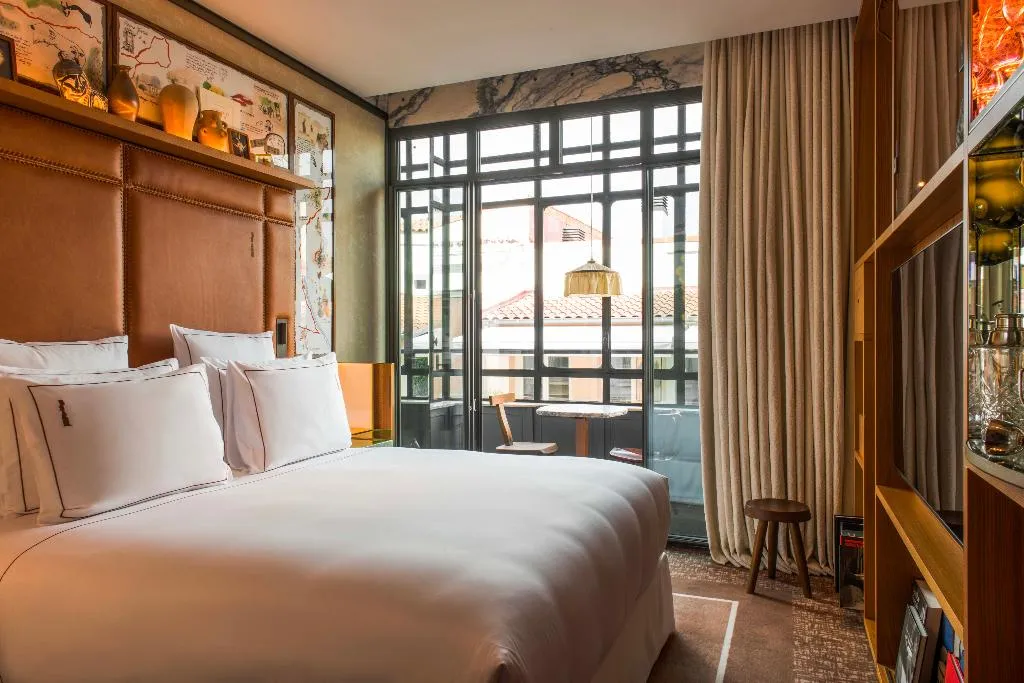 DOUBLE SUPERIOR Room, Brach Madrid, Madrid