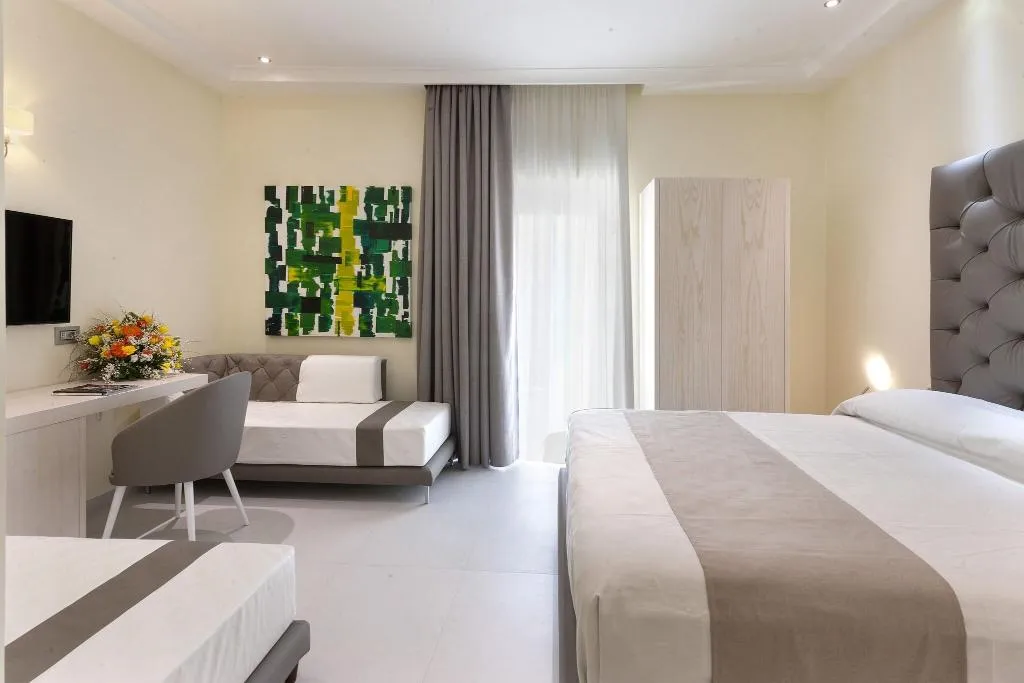 QUADRUPLE KING BED ONE BEDROOM  Room, Palazzo Tritone, Naples