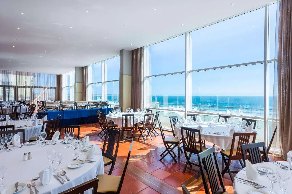 Restaurant, Tryp Lisboa Caparica Mar Hotel, Lisbon