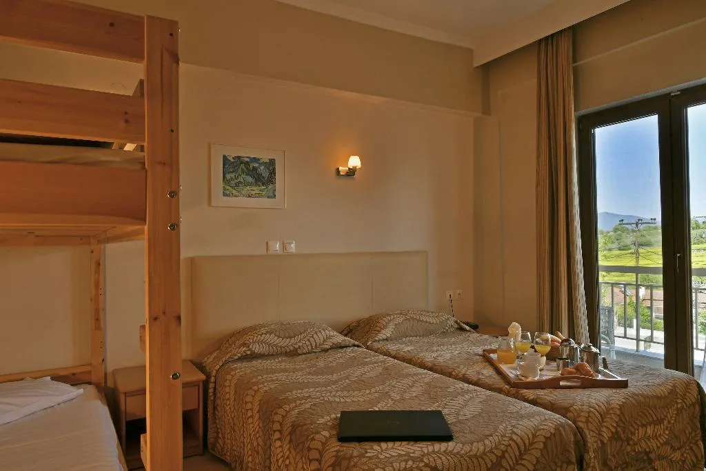 QUADRUPLE STANDARD Room, Four Seasons (SKG), Halkidiki