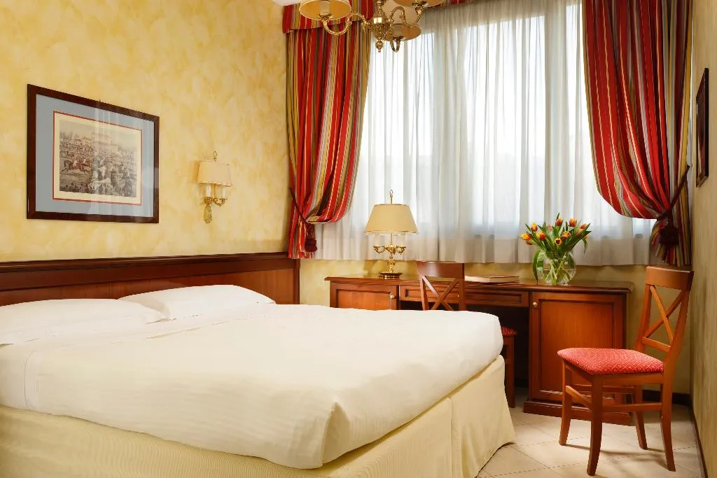 APARTMENT CAPACITY 3 Room, Hotel & Residence Linea Uno, Milan