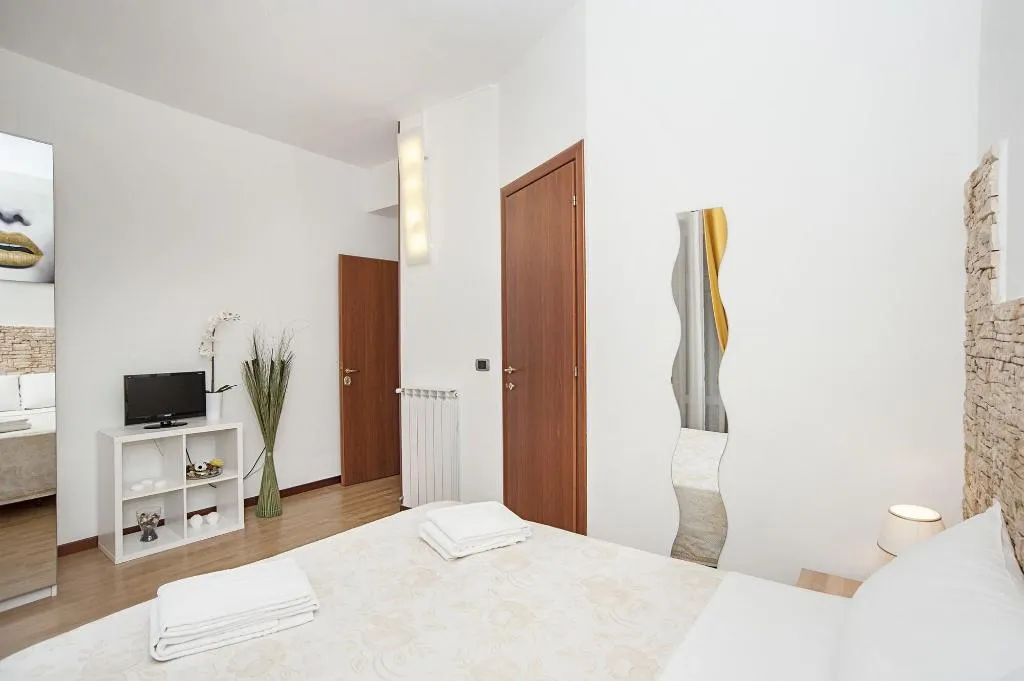 Room, Magicfiverooms, Rome