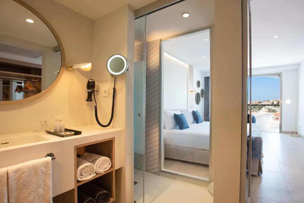 DOUBLE SINGLE USE CAPACITY 1 Room, Guayarmina Princess, Tenerife