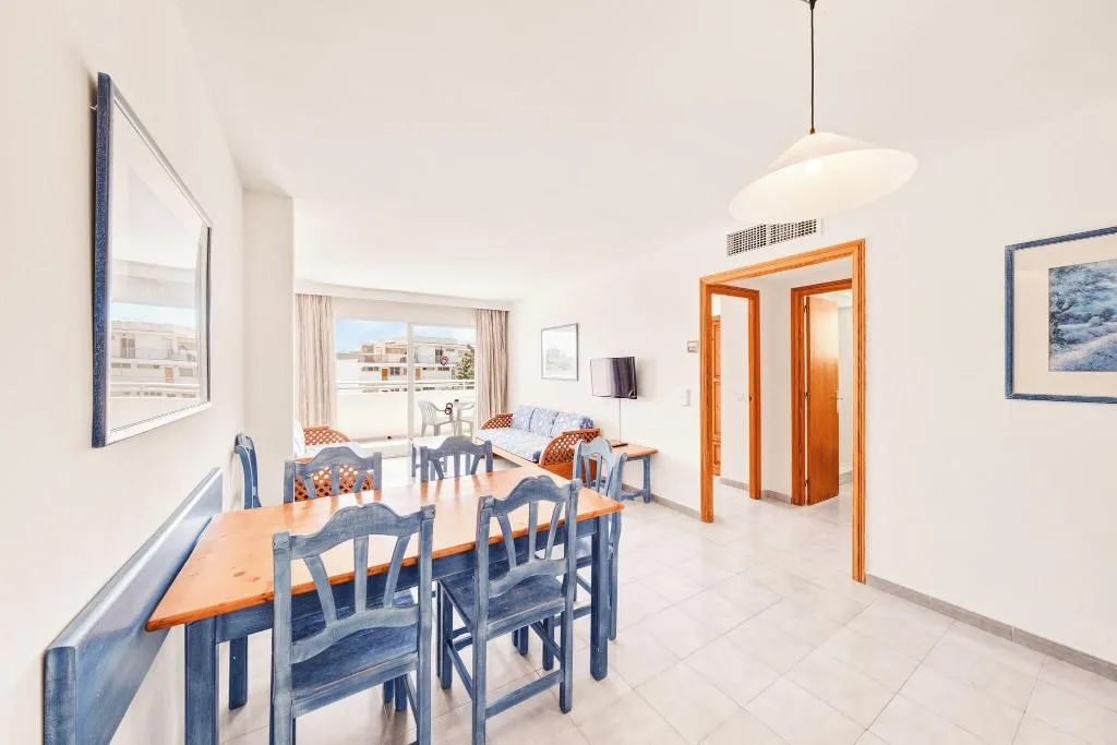 APARTMENT TWO BEDROOMS Room, Vista Club, Majorca