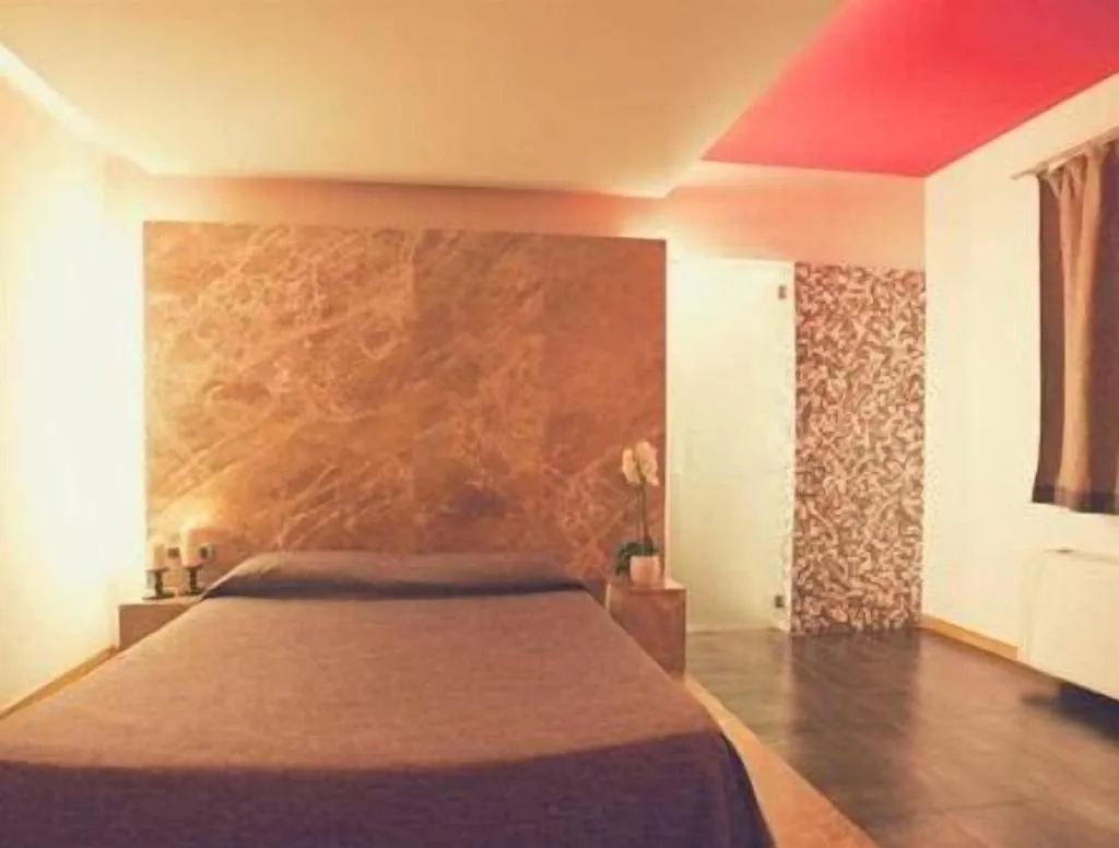Room, Hotel Tiro A Volo, Naples