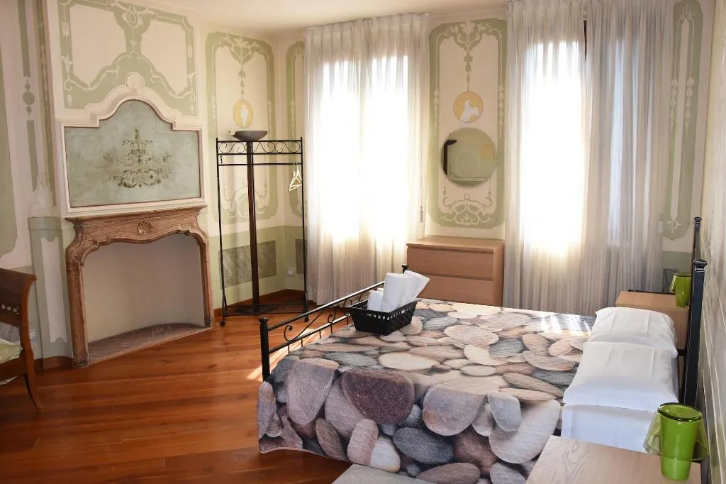 Room, B&B Corte dei Miracoli, Venice