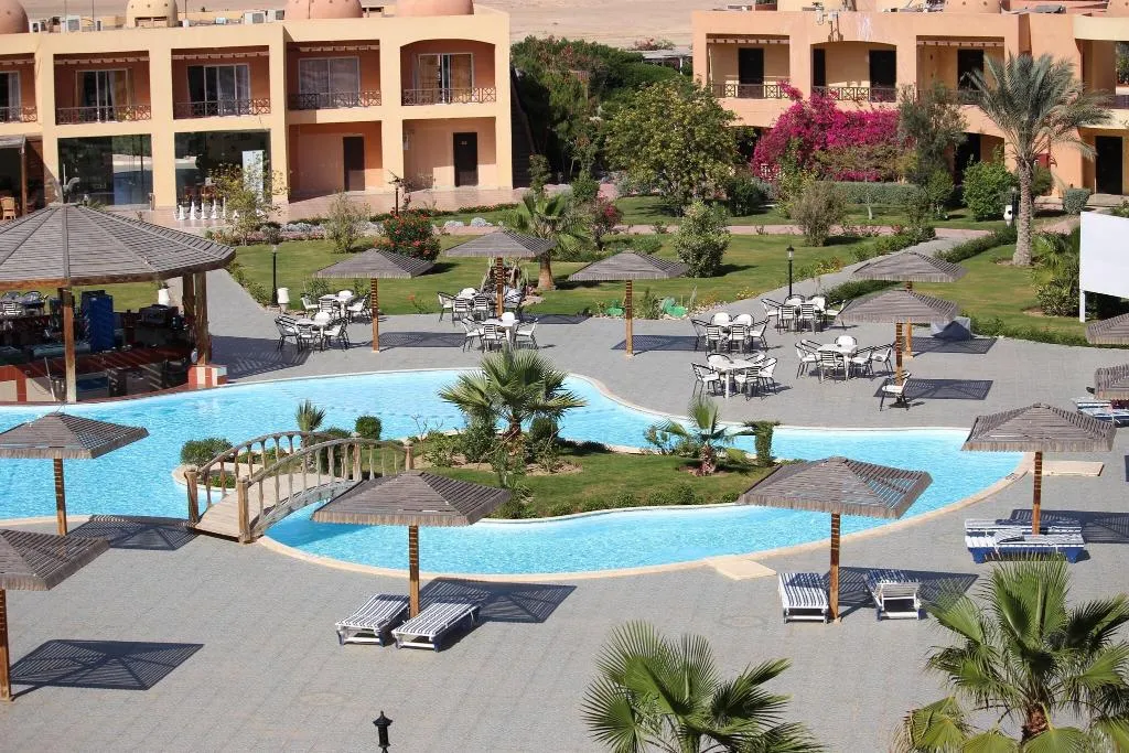 Pool, Wadi Lahmy Azur Resort, Red Sea Riviera