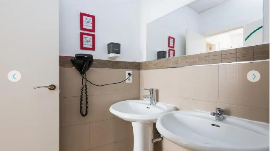 Double or Twin ECONOMY Room, Feel Hostel City Center Malaga, Costa Del Sol
