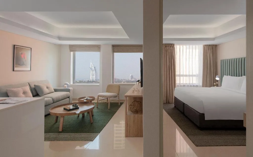 SUITE BUSINESS Room, Staybridge Suites Dubai Internet City, Dubai