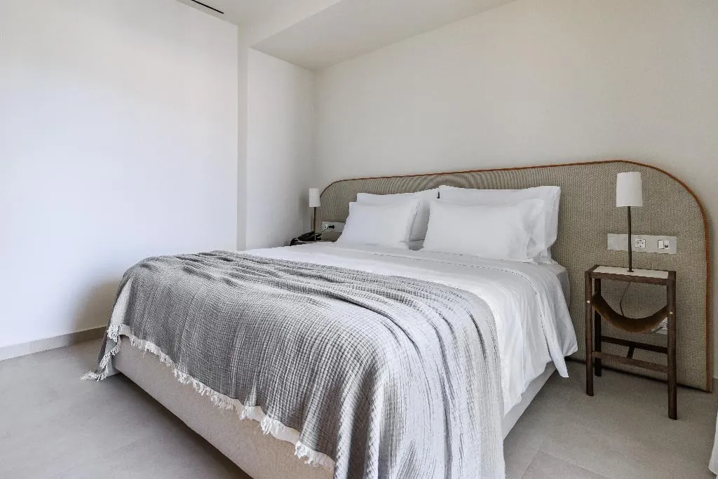 JUNIOR SUITE DELUXE SEA VIEW Room, Minnŏ Boutique Hotel & Spa, Skiathos