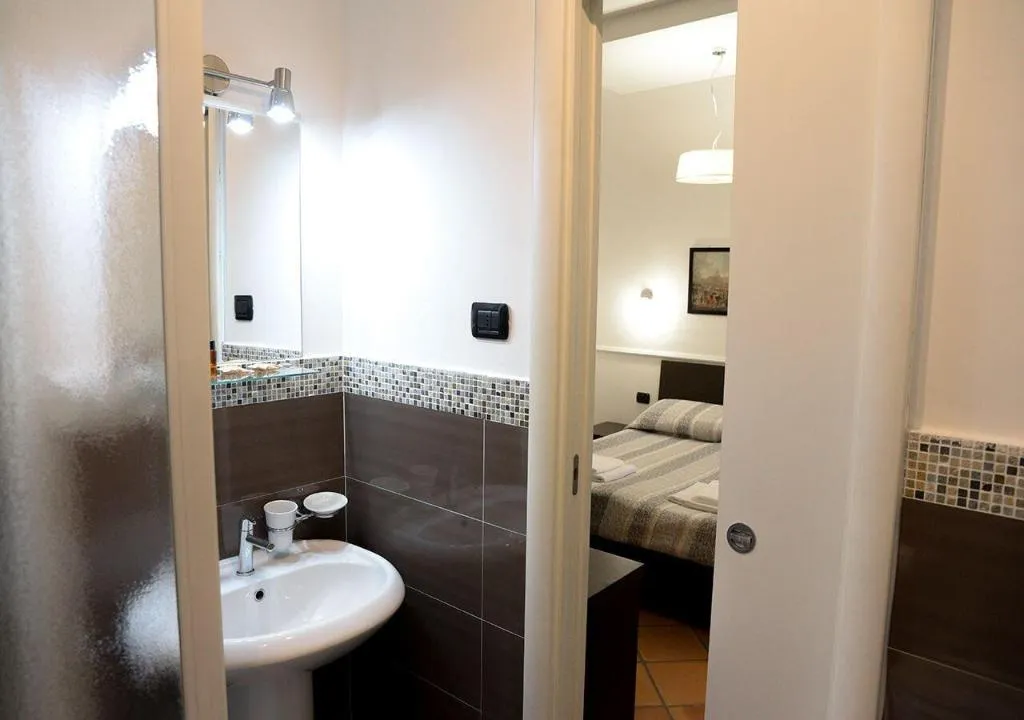Room, Few Steps From Colosseum, Naples