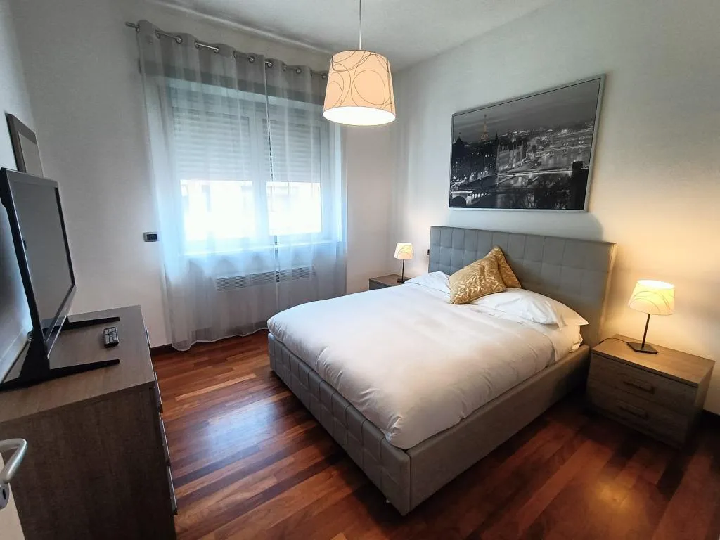 APARTMENT CONNECTING ROOM Room, Style Homes, Milan
