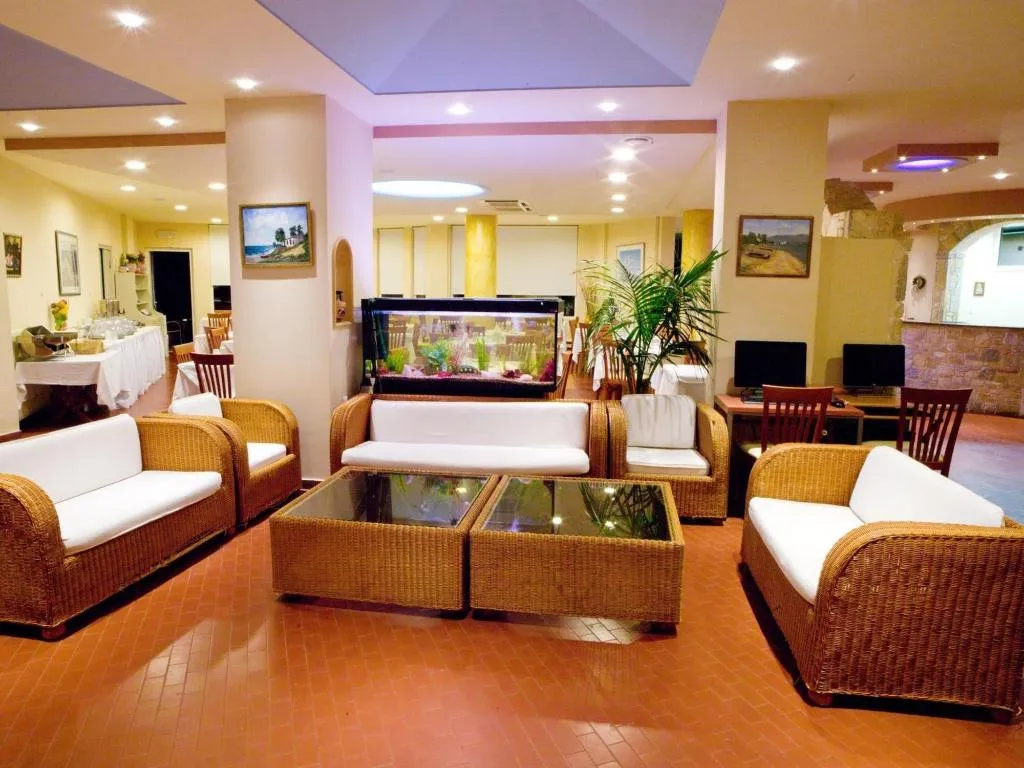 Lobby, Thomas Beach Hotel, Athens