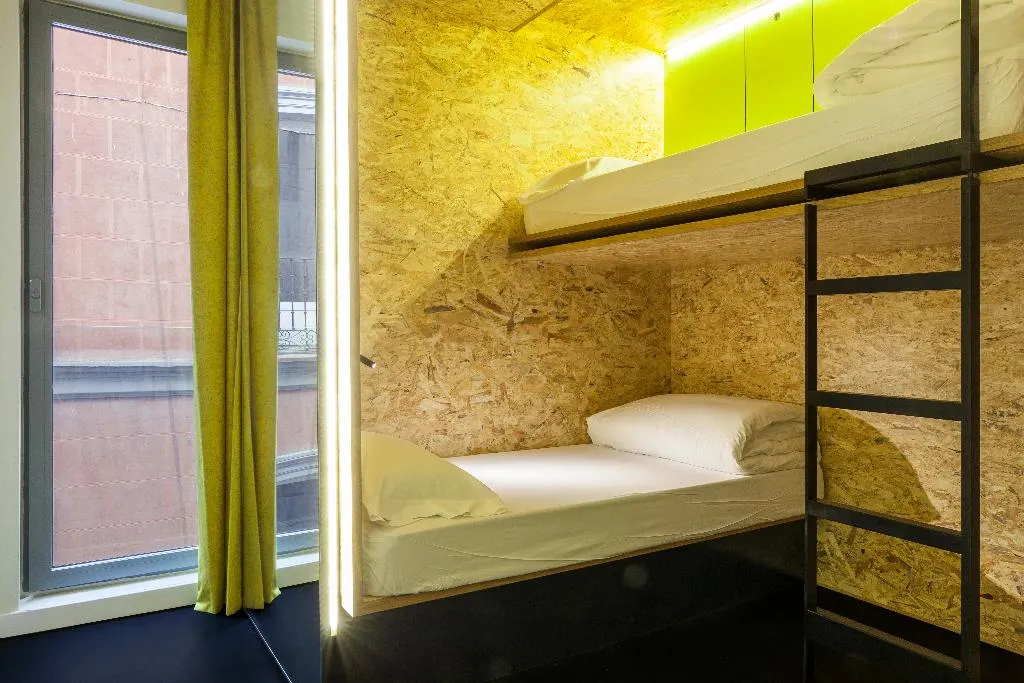 TWIN STANDARD Room, Bastardo Hostel, Madrid