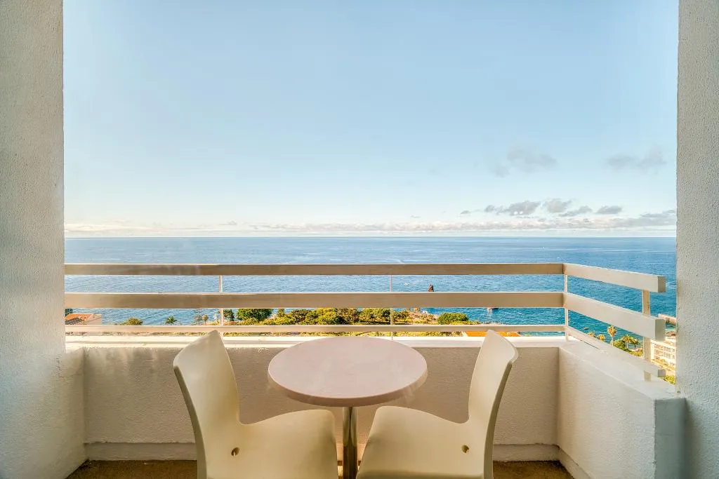 Double or Twin SEA VIEW Room, Muthu Raga Madeira Hotel, Madeira