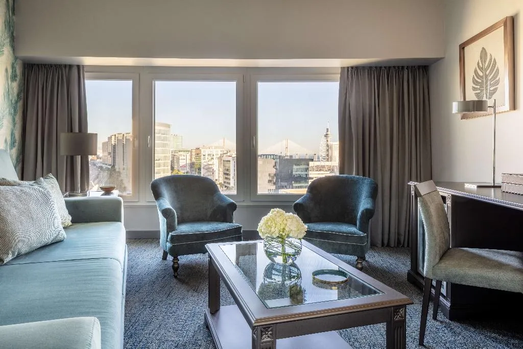 JUNIOR SUITE STANDARD Room, Tivoli Oriente Lisboa Hotel, Lisbon