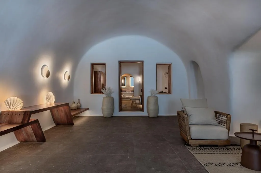 Room, Victoria Caves, Santorini