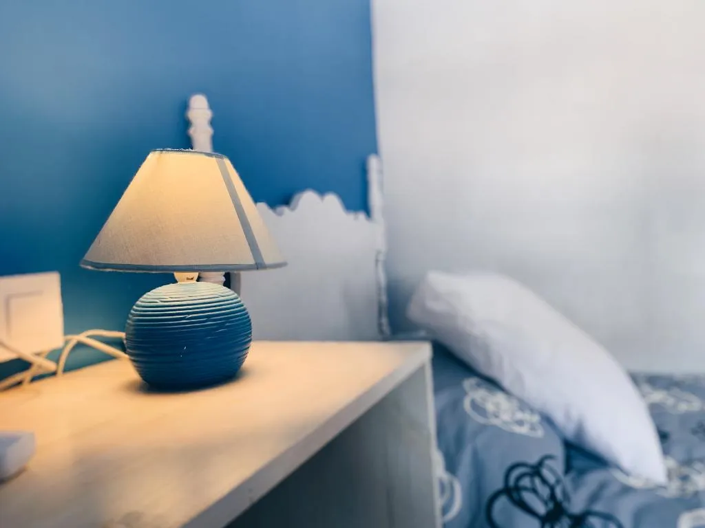 SINGLE WITH SHARED BATHROOM Room, Hostal Portbou, Costa Brava