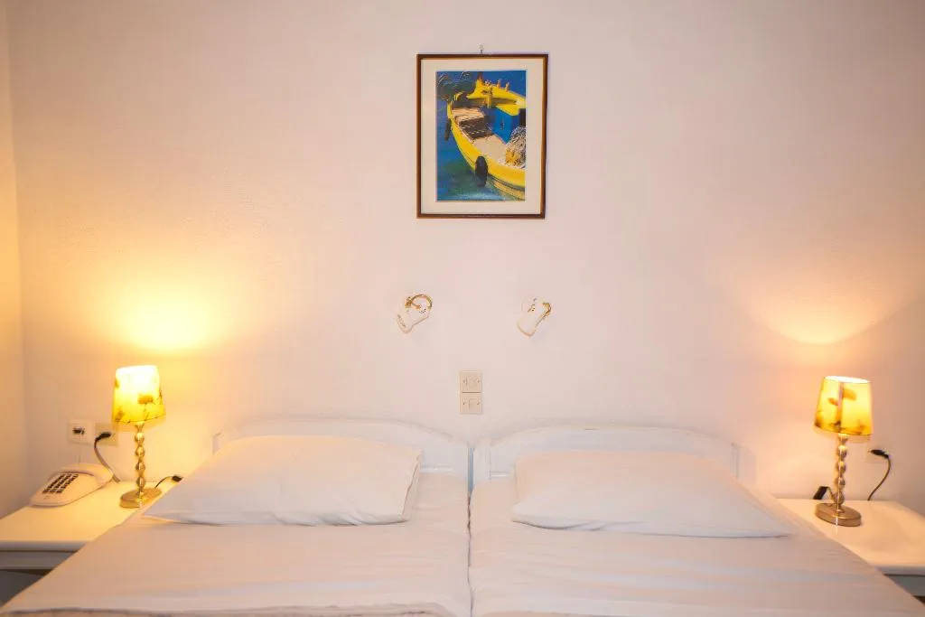 TRIPLE STANDARD Room, Caldera View Resort-Adults only, Santorini