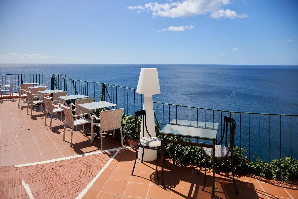 Restaurant, Inn & Art Hotel Gallery, Madeira