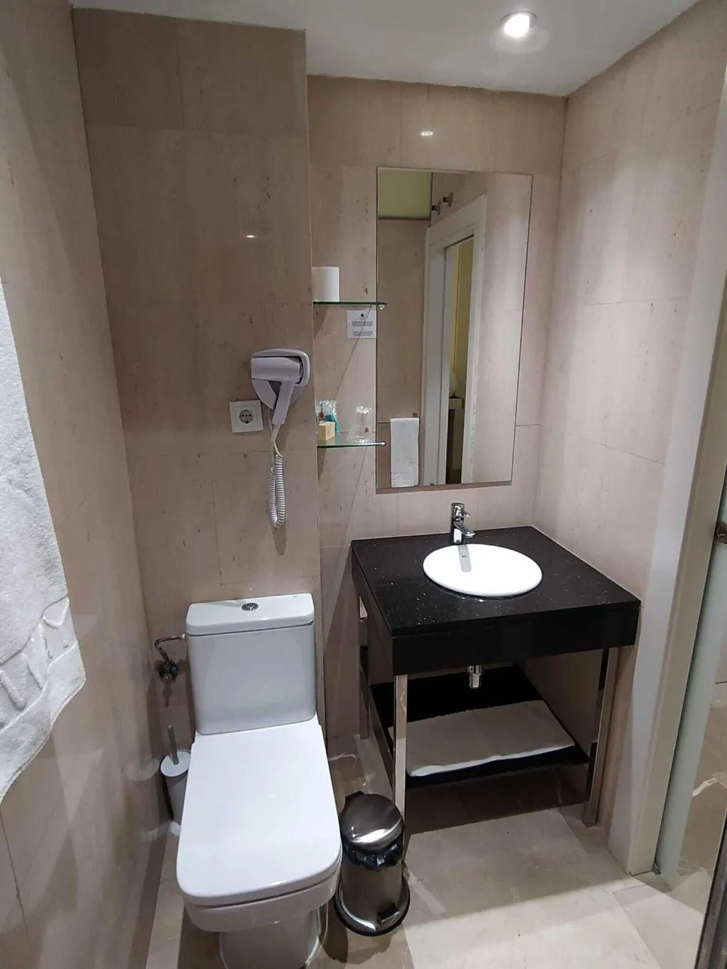 SINGLE SUPERIOR Room, Funway Academic Resort, Madrid