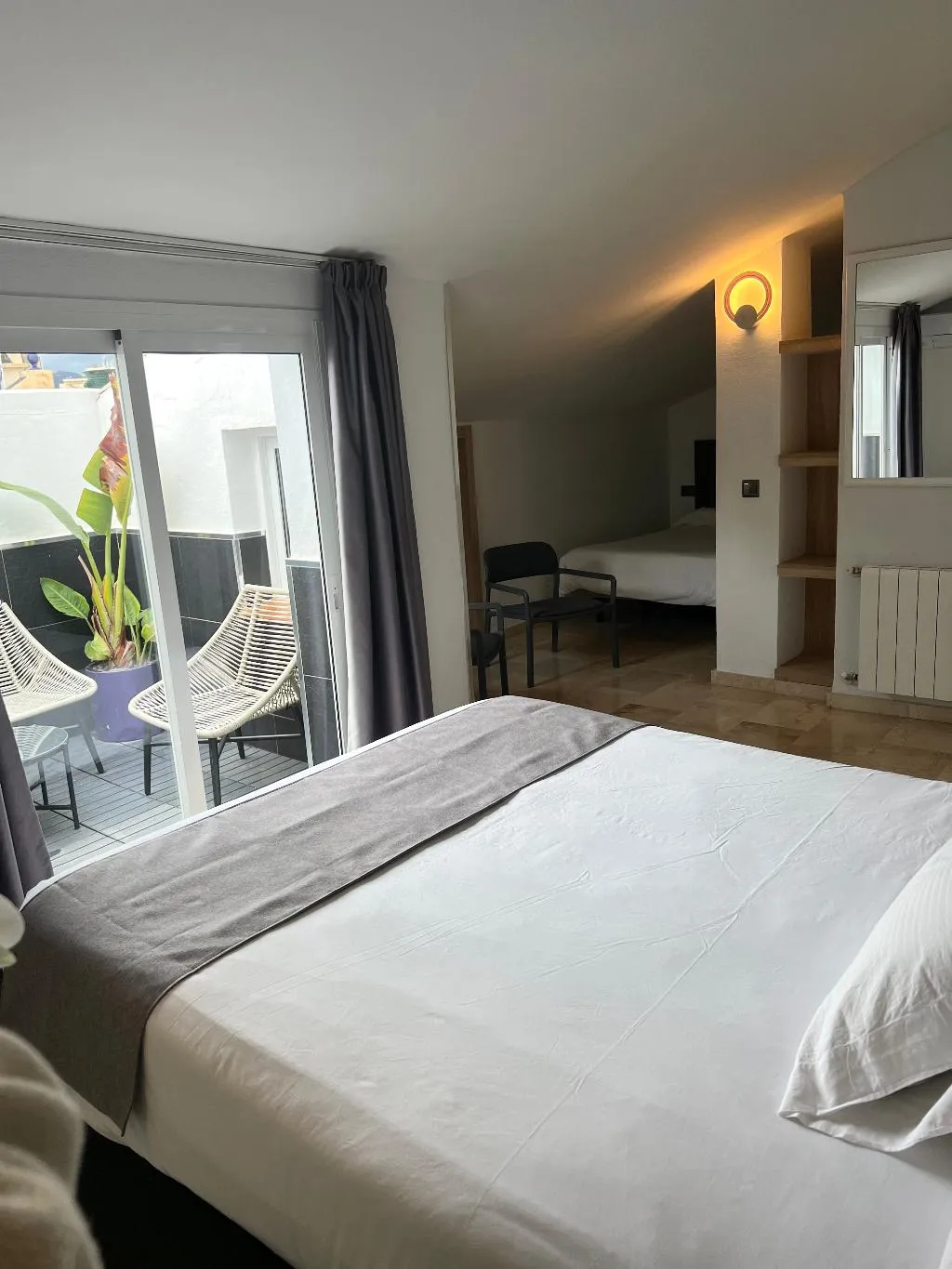 QUADRUPLE STANDARD Room, Abril, Costa Del Sol