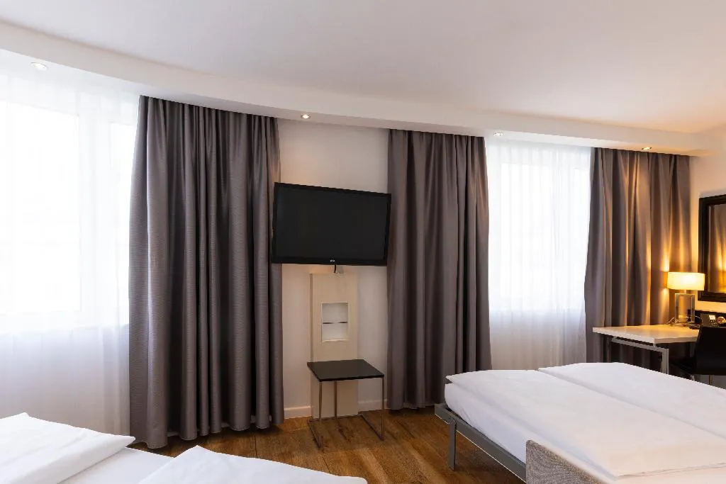 FAMILY ROOM SUPERIOR Room, Scandic Berlin Kurfürstendamm, Berlin