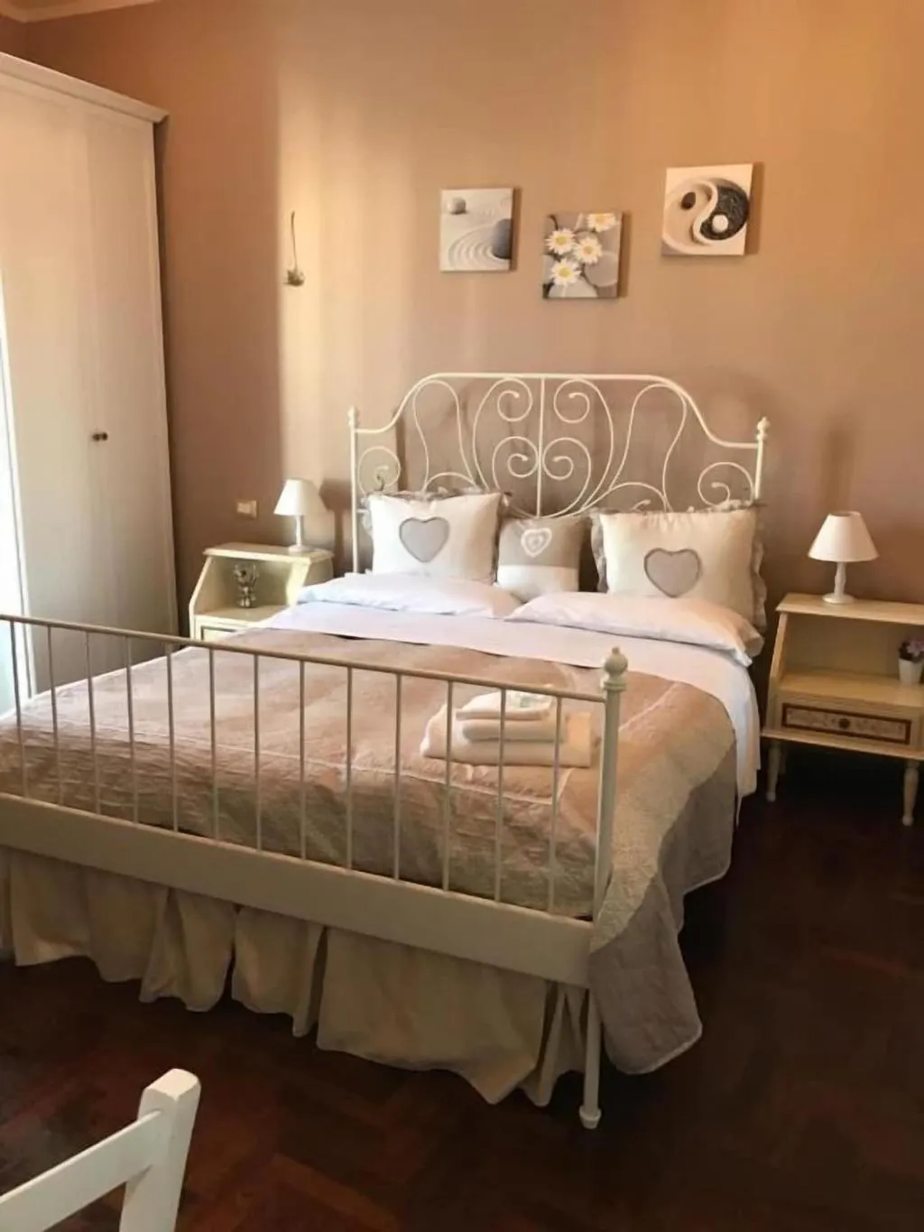 Room, Morgagni House, Rome