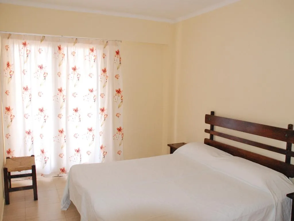 Room, Flandria, Costa Dorada