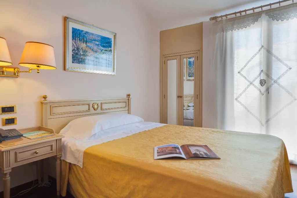 SINGLE CLASSIC Room, Grand Villa Politi, Catania